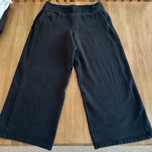 Lululemon Scuba Mid-Rise Wide-Leg Sweatpants